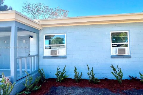 Casa en alquiler en St. Lucie, Florida, 2 dormitorios, 111.48 m2 № 2057753 - foto 4