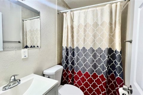 Casa en alquiler en St. Lucie, Florida, 2 dormitorios, 111.48 m2 № 2057753 - foto 7