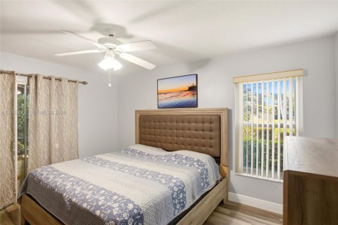 Copropriété à vendre à Naples, Floride: 3 chambres, 111.2 m2 № 2068507 - photo 22