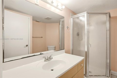 Copropriété à vendre à Naples, Floride: 3 chambres, 111.2 m2 № 2068507 - photo 24