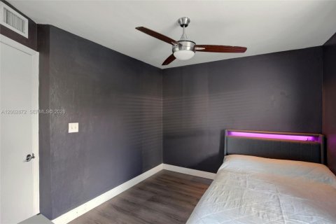 Copropriété à vendre à Naples, Floride: 3 chambres, 111.2 m2 № 2068507 - photo 28
