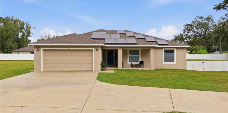 Casa en Auburndale, Florida 4 dormitorios, 176.24 m2 № 2201336