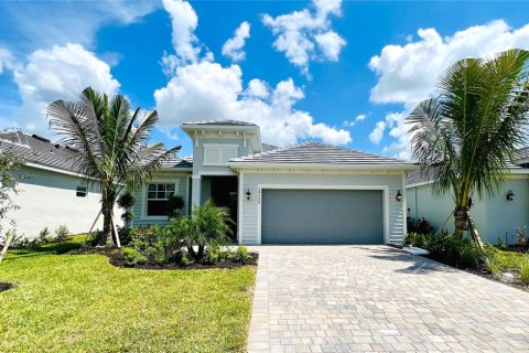 House in Punta Gorda, Florida 4 bedrooms, 209.12 sq.m. № 1843363 - photo 2