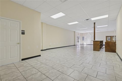 Immobilier commercial à vendre à Jacksonville, Floride: 641.86 m2 № 1909142 - photo 21