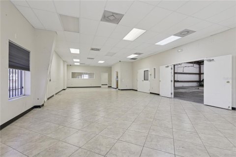 Immobilier commercial à vendre à Jacksonville, Floride: 641.86 m2 № 1909142 - photo 9