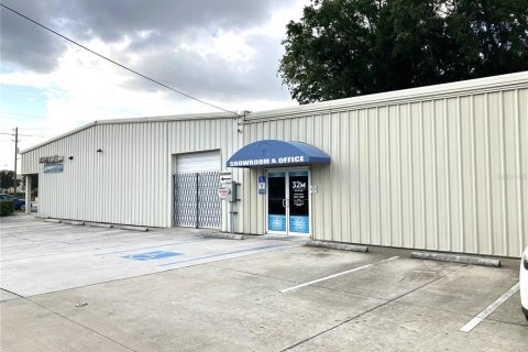 Immobilier commercial à vendre à Jacksonville, Floride: 641.86 m2 № 1909142 - photo 2