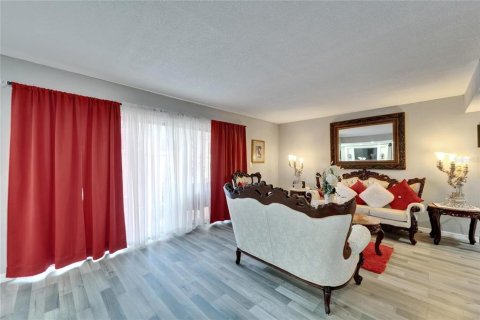Condominio en venta en Tampa, Florida, 2 dormitorios, 104.33 m2 № 1653884 - foto 6