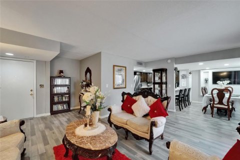 Condominio en venta en Tampa, Florida, 2 dormitorios, 104.33 m2 № 1653884 - foto 9