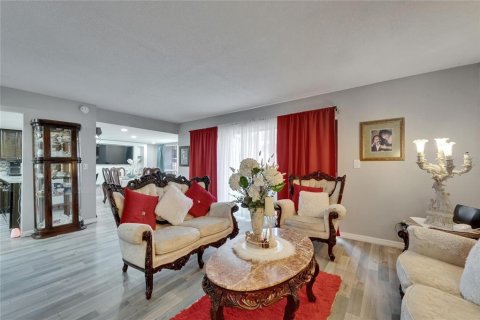 Condominio en venta en Tampa, Florida, 2 dormitorios, 104.33 m2 № 1653884 - foto 8