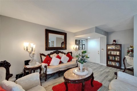 Condominio en venta en Tampa, Florida, 2 dormitorios, 104.33 m2 № 1653884 - foto 4