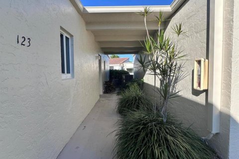 Appartement à louer à West Palm Beach, Floride: 2 chambres, 102.47 m2 № 2244924 - photo 6