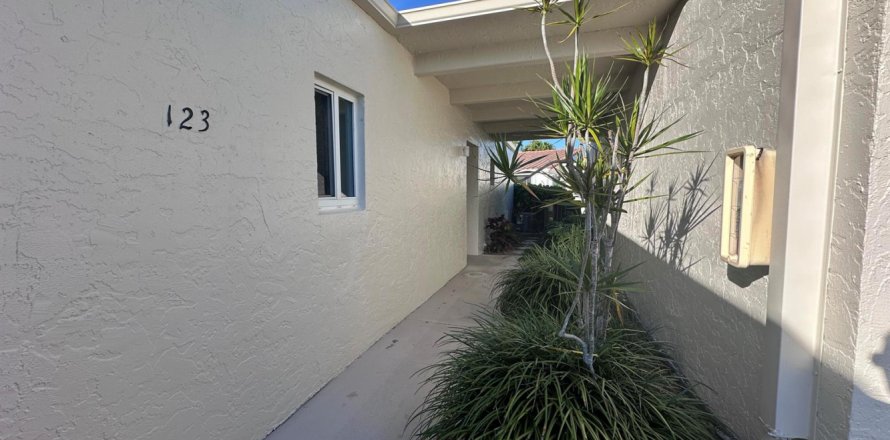 Appartement à West Palm Beach, Floride 2 chambres, 102.47 m2 № 2244924