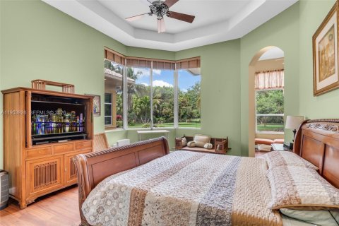 Купить виллу или дом в Дейви, Флорида 5 спален, 338.72м2, № 2010988 - фото 20
