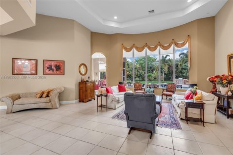 Купить виллу или дом в Дейви, Флорида 5 спален, 338.72м2, № 2010988 - фото 5