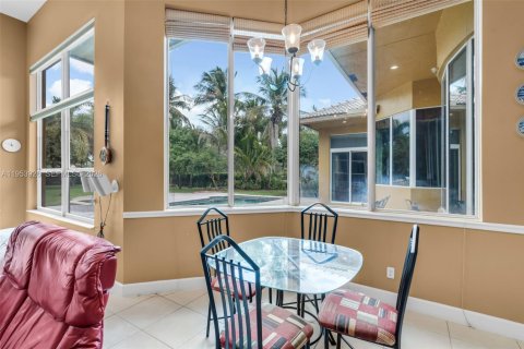 Купить виллу или дом в Дейви, Флорида 5 спален, 338.72м2, № 2010988 - фото 10