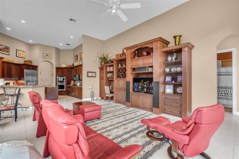 Купить виллу или дом в Дейви, Флорида 5 спален, 338.72м2, № 2010988 - фото 14