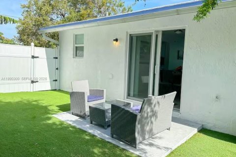 Propiedad comercial en venta en Fort Lauderdale, Florida № 2056624 - foto 21