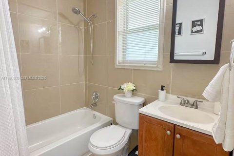 Propiedad comercial en venta en Fort Lauderdale, Florida № 2056624 - foto 13