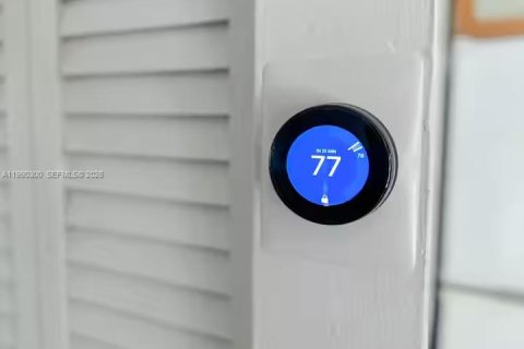 Propiedad comercial en venta en Fort Lauderdale, Florida № 2056624 - foto 20