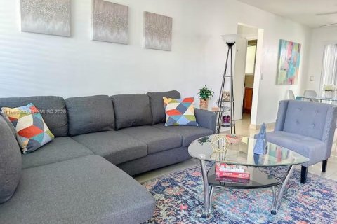 Propiedad comercial en venta en Fort Lauderdale, Florida № 2056624 - foto 17