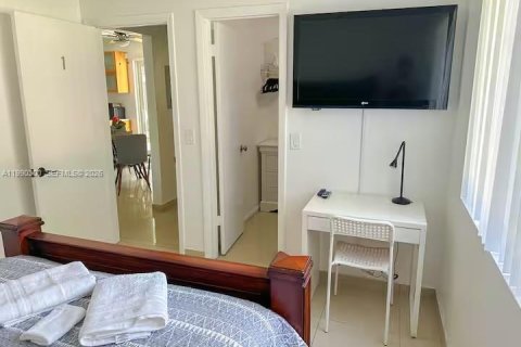 Propiedad comercial en venta en Fort Lauderdale, Florida № 2056624 - foto 26