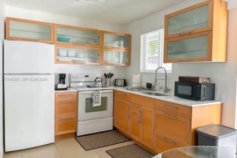 Propiedad comercial en venta en Fort Lauderdale, Florida № 2056624 - foto 30