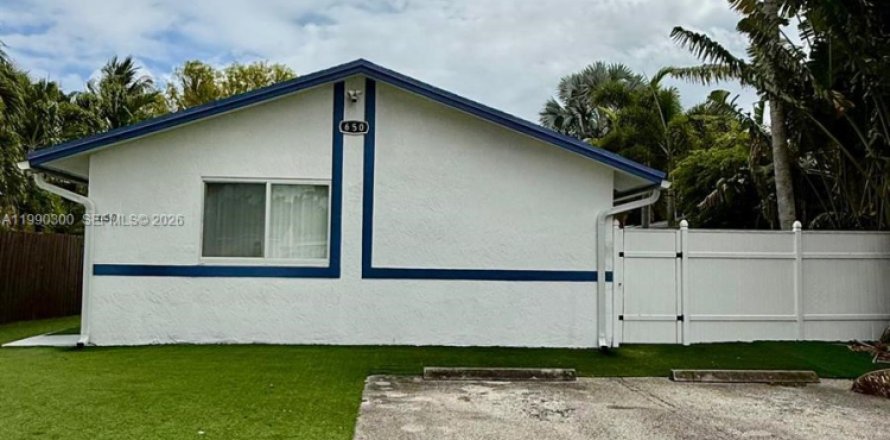 Propiedad comercial en Fort Lauderdale, Florida № 2056624