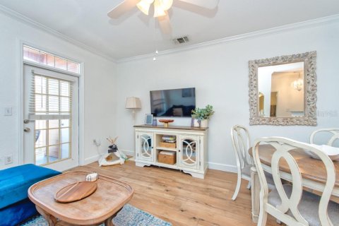 Condominio en venta en Tampa, Florida, 1 dormitorio, 60.76 m2 № 1908568 - foto 12