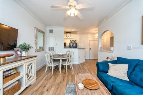 Condominio en venta en Tampa, Florida, 1 dormitorio, 60.76 m2 № 1908568 - foto 11