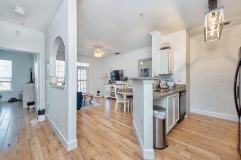 Condominio en venta en Tampa, Florida, 1 dormitorio, 60.76 m2 № 1908568 - foto 7