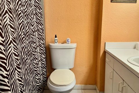 Townhouse in Cutler Bay, Florida 2 bedrooms, 94.76 sq.m. № 1957218 - photo 13