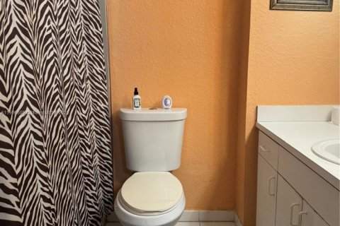 Townhouse in Cutler Bay, Florida 2 bedrooms, 94.76 sq.m. № 1957218 - photo 9