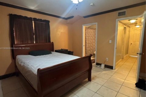 Townhouse in Cutler Bay, Florida 2 bedrooms, 94.76 sq.m. № 1957218 - photo 11