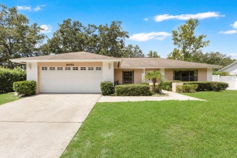 House in Orlando, Florida 3 bedrooms, 163.42 sq.m. № 1894685 - photo 1
