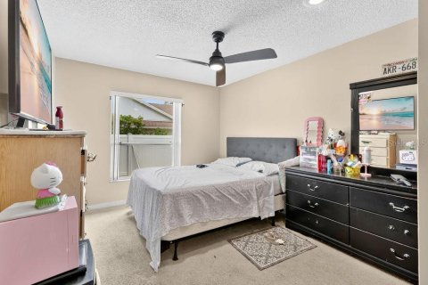 House in Orlando, Florida 3 bedrooms, 163.42 sq.m. № 1894685 - photo 10