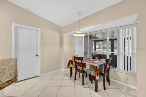 House in Orlando, Florida 3 bedrooms, 163.42 sq.m. № 1894685 - photo 7