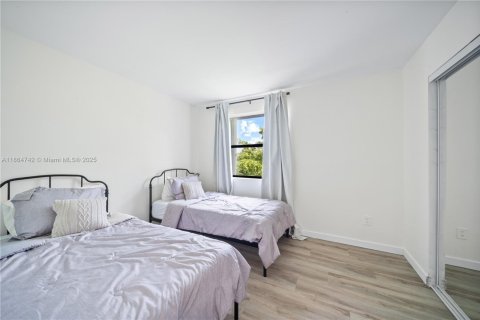 Condominio en venta en Miami Gardens, Florida, 2 dormitorios, 75.81 m2 № 2034202 - foto 20