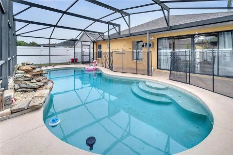 Casa en alquiler en Kissimmee, Florida, 4 dormitorios, 178.65 m2 № 2010383 - foto 23