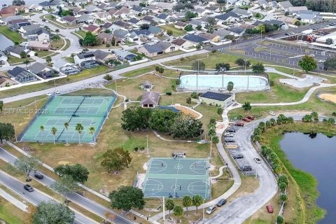 Casa en alquiler en Kissimmee, Florida, 4 dormitorios, 178.65 m2 № 2010383 - foto 26