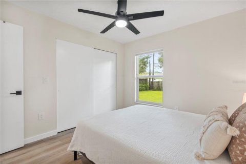 Villa ou maison à vendre à Sarasota, Floride: 2 chambres, 104.24 m2 № 1914139 - photo 18