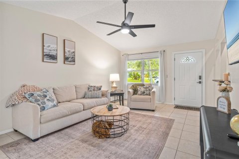 Villa ou maison à vendre à Sarasota, Floride: 2 chambres, 104.24 m2 № 1914139 - photo 6
