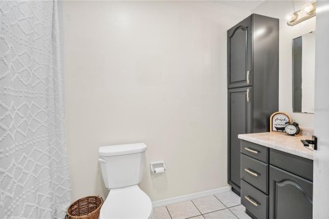 Villa ou maison à vendre à Sarasota, Floride: 2 chambres, 104.24 m2 № 1914139 - photo 25
