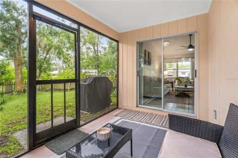 Villa ou maison à vendre à Sarasota, Floride: 2 chambres, 104.24 m2 № 1914139 - photo 28