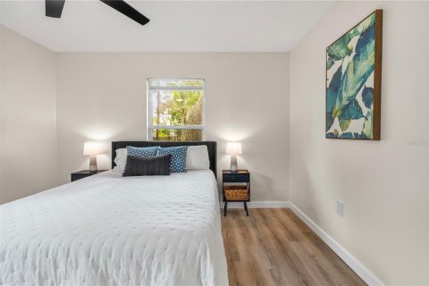Villa ou maison à vendre à Sarasota, Floride: 2 chambres, 104.24 m2 № 1914139 - photo 21