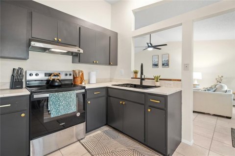 Villa ou maison à vendre à Sarasota, Floride: 2 chambres, 104.24 m2 № 1914139 - photo 14