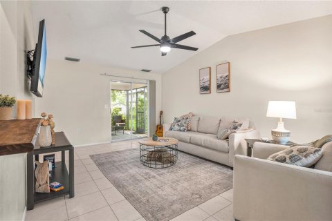 Villa ou maison à vendre à Sarasota, Floride: 2 chambres, 104.24 m2 № 1914139 - photo 4
