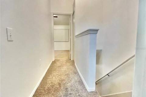 Townhouse in Wesley Chapel, Florida 2 bedrooms, 110 sq.m. № 2235002 - photo 19