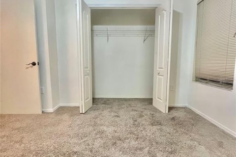 Townhouse in Wesley Chapel, Florida 2 bedrooms, 110 sq.m. № 2235002 - photo 21