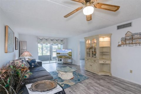 Copropriété à vendre à Oldsmar, Floride: 2 chambres, 97.92 m2 № 2099319 - photo 3