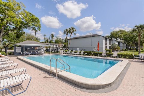 Copropriété à vendre à Oldsmar, Floride: 2 chambres, 97.92 m2 № 2099319 - photo 23